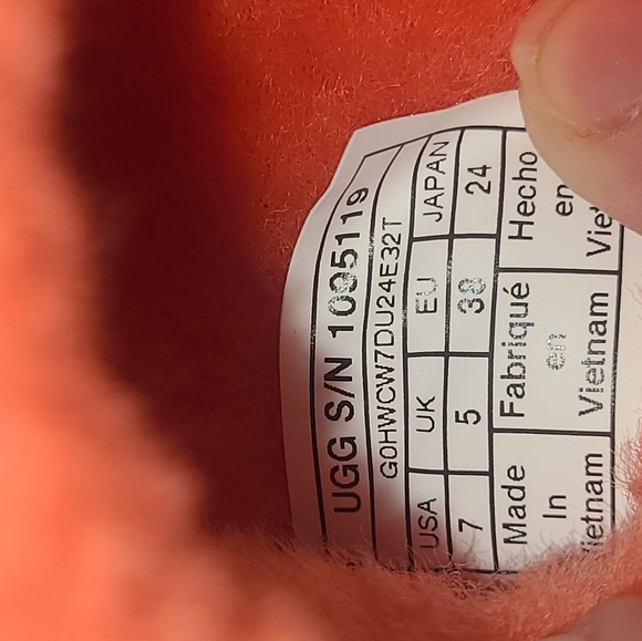 NWOB UGG Women's Fluff Yeah Slide Slipper 1095119 Coral Size 7 - Picture 5 of 7